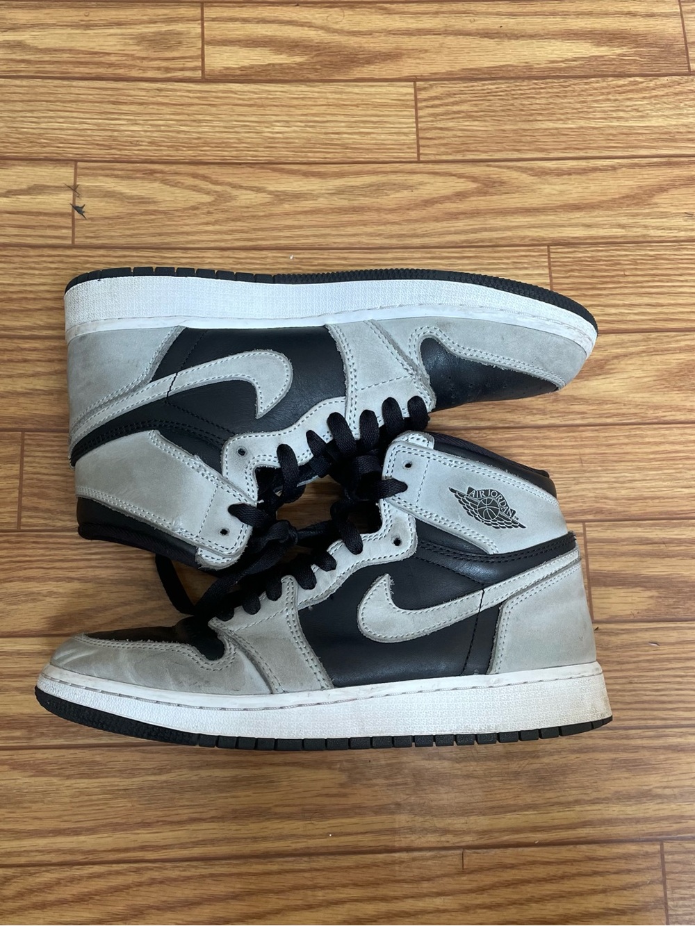 Air Jordan 1 Retro High OG Shadow 2.0 Youth Size 6.5Y
